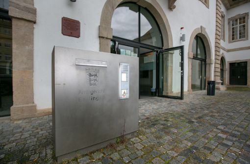 Am Amtsgericht Esslingen wurde die Verhandlung wegen des Vorwurfs der fahrlässigen Tötung verhandelt. Foto: Roberto Bulgrin/bulgrin
