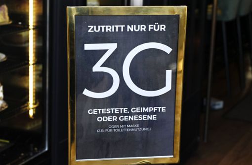 Für den 19. Februar ist bisher geplant, dass in der Gastronomie wieder die 3G-Regel gilt (Symbolbild). Foto: imago images/CHRISTIAN OHDE