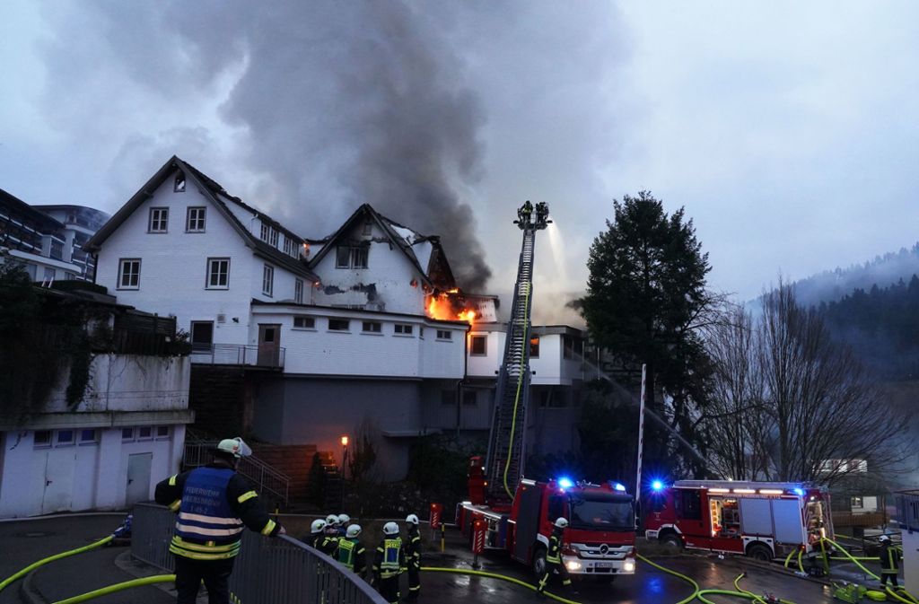 Das Restaurant „Schwarzwaldstube“ in der „Traube Tonbach“ steht in hellen Flammen.