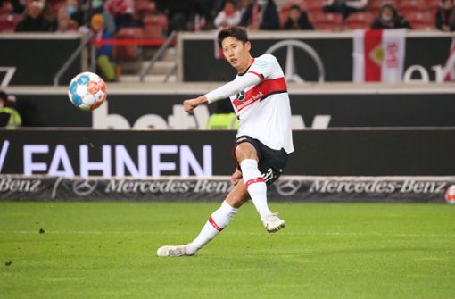 Perfekte Schusstechnik: Hiroki Ito. In unserer Bildergalerie sehen Sie die weiteren Japaner, die beim VfB gespielt haben. Foto: Baumann/Alexander Keppler