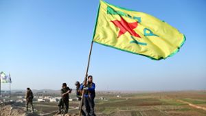 Kämpfer der YPG haben die beiden Dschihadisten gefangen genommen. (Symbolfoto) Foto: EPA