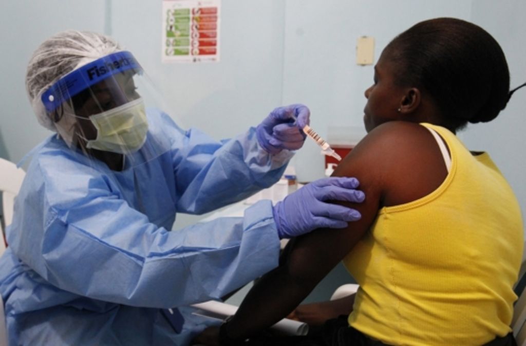 Im Kampf gegen Ebola plant die Bundesregierung ein Sonderhilfsprogramm. Foto: EPA