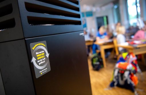 Schon in einigen Schulen in Deutschland werden Luftfilter eingesetzt. Foto: dpa