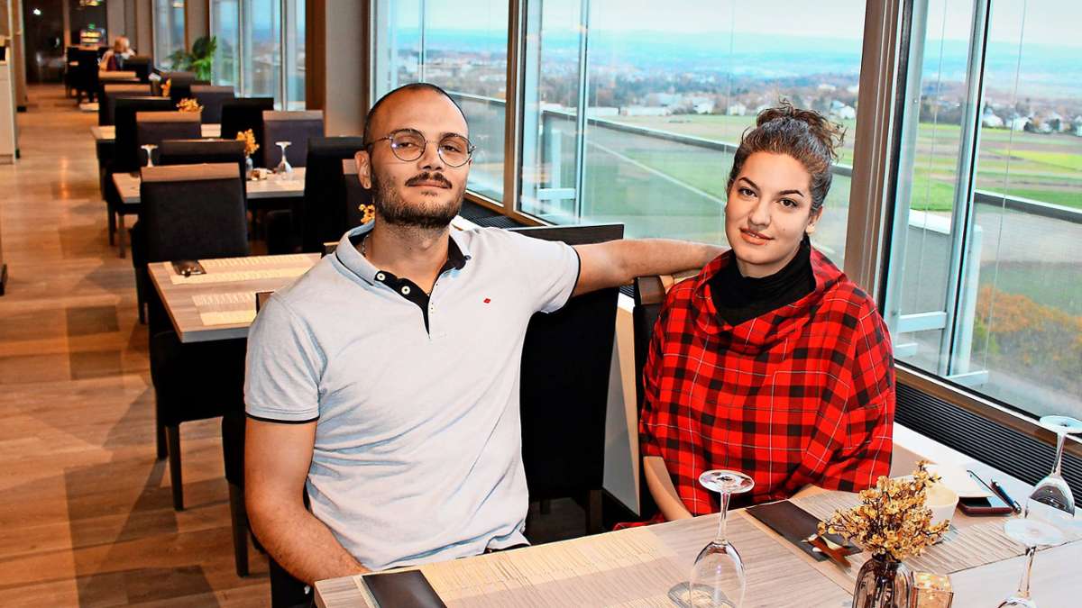 Neues Panorama-Lokal im Asemwald: Im Sky-Restaurant ist die Aussicht das Hauptgericht