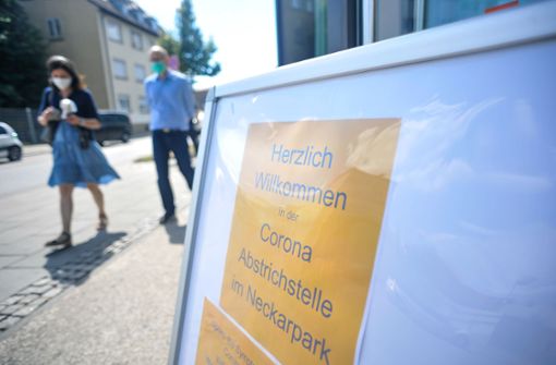 Alleine in der Abstichstelle im Neckarpark werden jeden Tag zwischen 450 und 600 Menschen auf das Coronavirus getestet. Foto: Lichtgut/Max Kovalenko