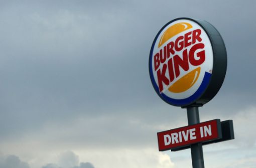Mindesten 2000 Kalorien hat das neuste Gericht der Fastfood-Kette Burger King (Symbolbild). Foto: imago/Manngold/imago stock&people
