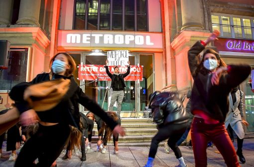 Auf einer Demo ist für Kultur im Metropol getanzt worden. Foto: Lichtgut/Ferdinando Iannone