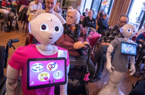In Frankfurt werden Pflege-Roboter derzeit getestet und erforscht. Foto: dpa