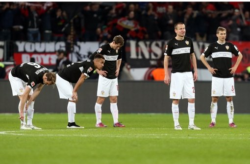 Nach dem 0:4 bei Bayer Leverkusen bleiben dem VfB nur noch neun Spiele. Foto: Baumann