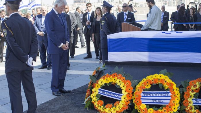Auch Clinton erweist Peres die letzte Ehre