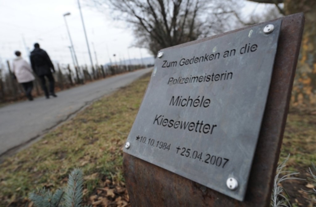 Mutmaßlich ein Opfer des NSU: die getötete Polizistin Kiesewetter, Gedenktafel in Heilbronn Foto: dpa