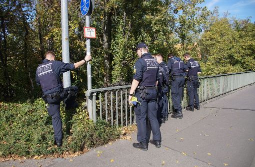 Die Polizei hatte am Dienstagabend den Leichnam einer Frau im Neckar entdeckt. Foto: SDMG