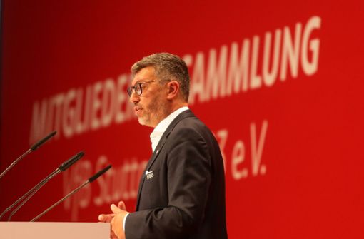 Findet beim VfB Stuttgart eine außerordentliche Mitgliederversammlung statt? Der Präsident Claus Vogt hat dazu eine klare Haltung. Foto: Baumann/Hansjürgen Britsch
