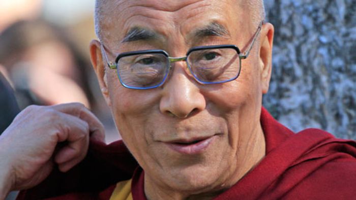Dalai Lama gibt Macht ab - China sieht 