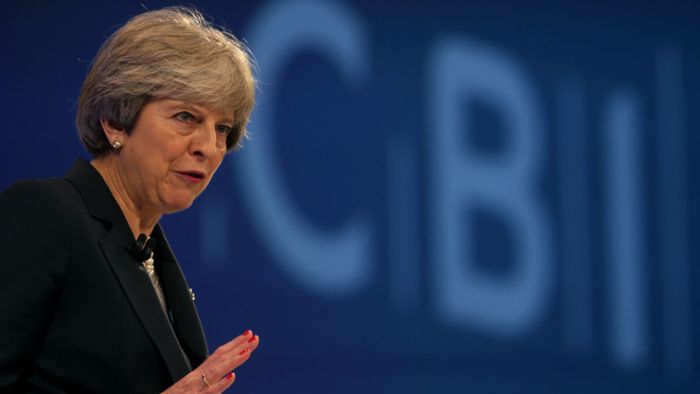 Premierministerin Theresa May fordert neue Kultur des Respekts