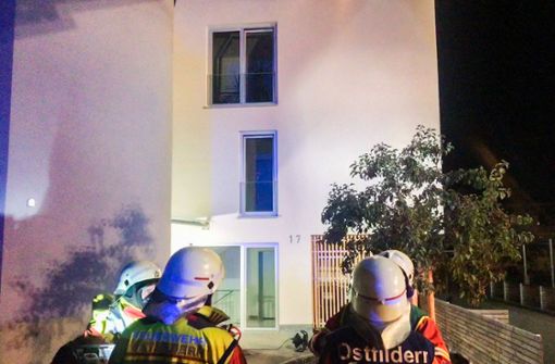 Die Feuerwehr war schnell vor Ort. Die Bewohner blieben unverletzt. Foto: 7aktuell.de/Max Rühle
