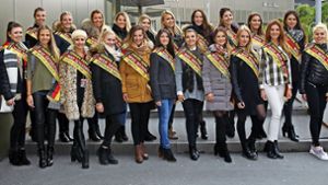 Die Finalistinnen der Miss-Germany-Wahl auf Stippvisite in  Outlet-City  Metzingen. Foto: Christof Sage