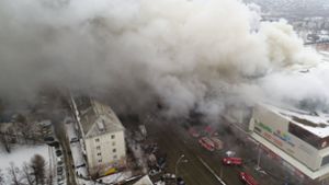 64 Menschen sterben in brennendem Einkaufszentrum