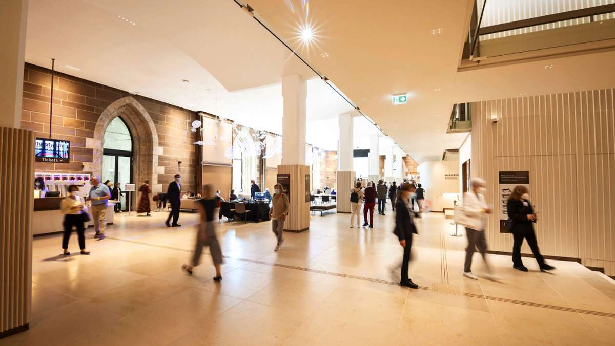 Alten Schloss in Stuttgart: Landesmuseum feiert  Eröffnung des neuen Foyers „Dürnitz“
