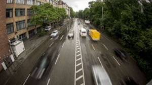 Um die Luft in Stuttgart sauberer zu bekommen sind Fahrverbote laut Gutachten unerlässlich. Foto: Lichtgut/Leif Piechowski