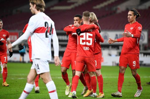 Der VfB Stuttgart hat sein Heimspiel gegen RB Leipzig 0:1 verloren. Foto: AFP/THOMAS KIENZLE