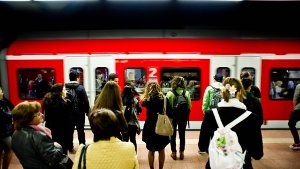 Bis zum Sonntagmittag soll sich der S-Bahn-Verkehr in Stuttgart laut der Deutschen Bahn wieder normalisiert haben (Symbolbild). Foto: Lichtgut/Max Kovalenko