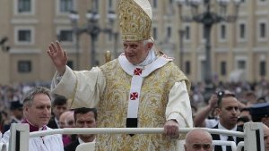 Papst Benedikt XVI. feiert Ostermesse in Rom