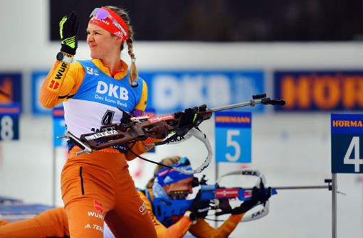 Denise Herrmann hat ihre Trefferquote  auf  81 Prozent gesteigert – aber ihre Konkurrentin     Marte Olsbu Røiseland trifft noch häufiger. Foto: dpa/Hendrik Schmidt