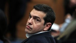 Tsipras sagt rechtzeitige Fertigstellung zu