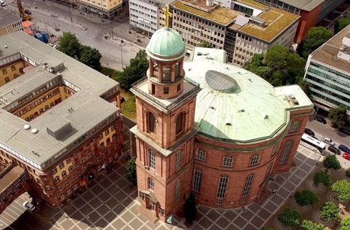 Die Paulskirche in Frankfurt am Main steht  etwas vergessen herum – das soll sich mit  einem neuerlichen Umbau ändern. Foto: Department Studios/Thomas Pohl