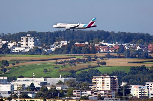Die neue Flugroute in Richtung Osten spaltet die Kommunen auf den Fildern und im Neckartal. Foto: Horst Rudel