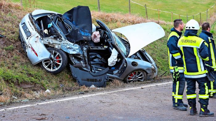 Porsche-Unfall: Polizei sucht Zeugen