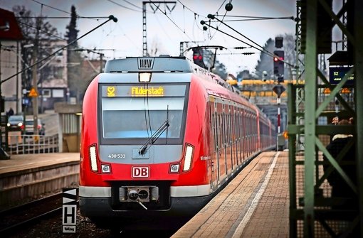 Die S-Bahn-Linie 2 soll künftig über Filderstadt hinaus bis nach Neuhausen fahren Foto: Lichtgut/Achim Zweygarth