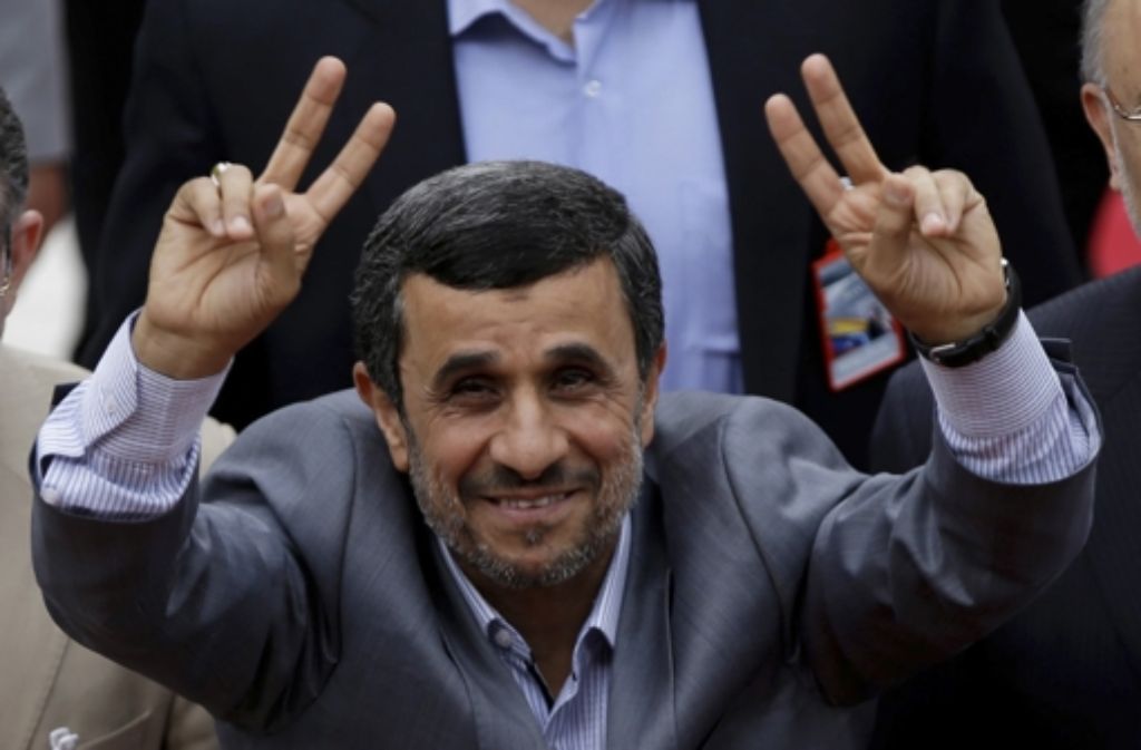 Tritt nach acht Jahren ab: Ahmadinedschad Foto: dpa