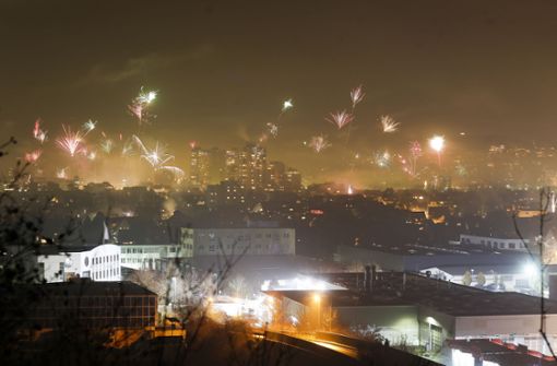 Das Feuerwerk über Leonberg war kaum verglüht, als eine Messerstecherei begann. Foto: factum/Weise