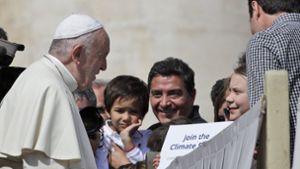 Schwedische Klimaaktivistin trifft Papst Franziskus