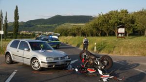 Der Motorradfahrer war vorfahrtsberechtigt. Der Unfallverursacher blieb unverletzt. Foto: SDMG