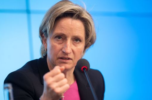 Wirtschaftsministerin Nicole Hoffmeister-Kraut: „Berlin muss  endlich in die Spur kommen.“ Foto: dpa/Marijan Murat