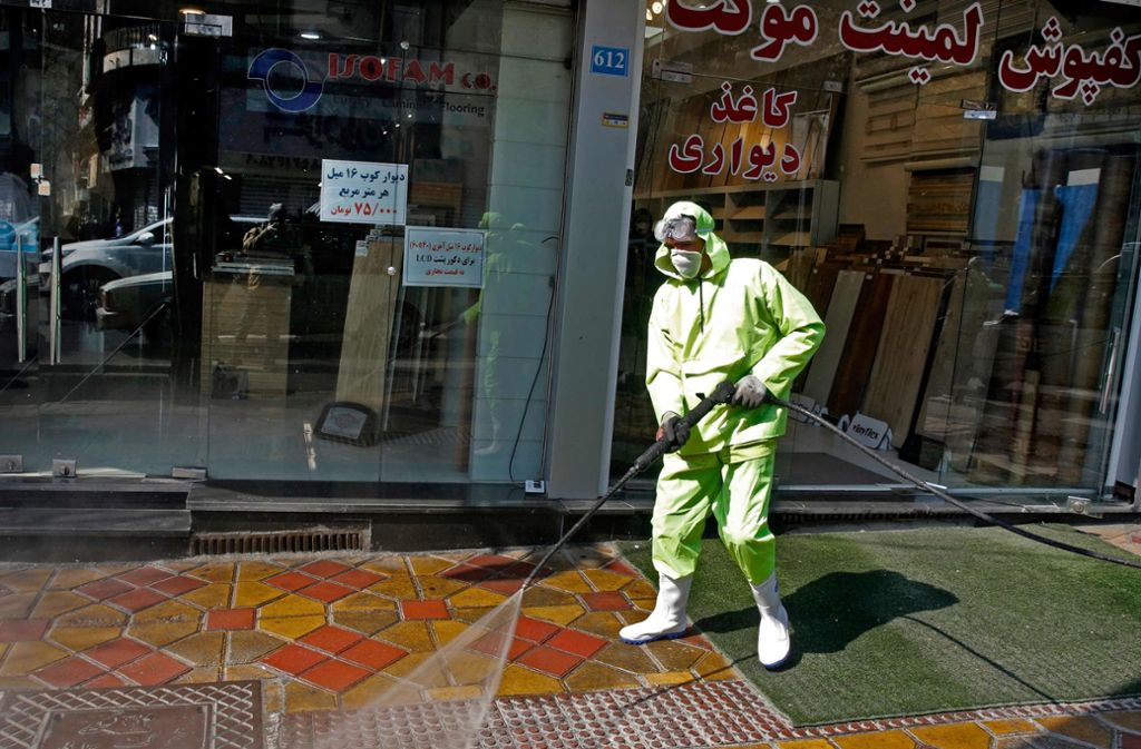 Der Kampf gegen das Corona-Virus prägt derzeit den Alltag auch im Iran. Foto: AFP/STR