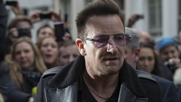 Spezialkräfte holen Bono von U2 aus Lokal