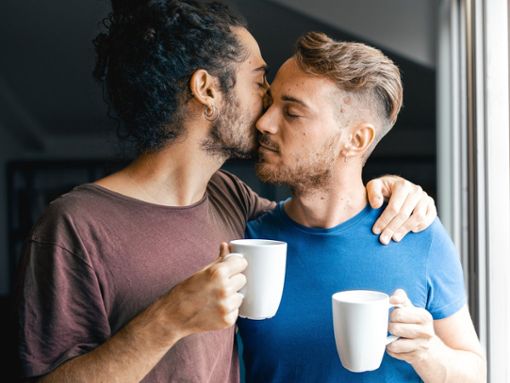 Gemeinsame Zeit oder Körperkontakt? Die Liebessprache des Partners zu kennen, kann die Beziehung verbessern. Foto: MandriaPix/Shutterstock.com