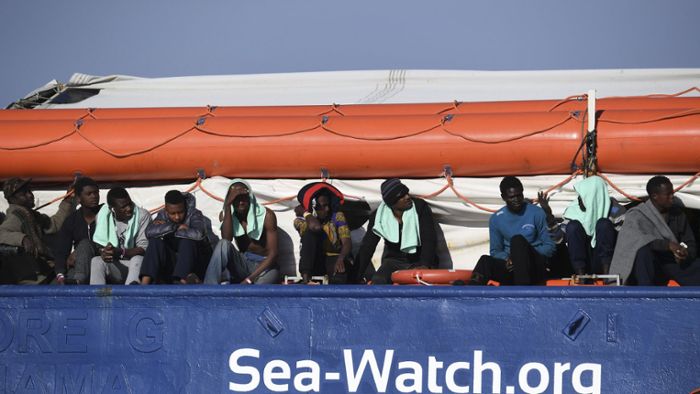 Berlin will Migranten von Rettungsschiff aufnehmen