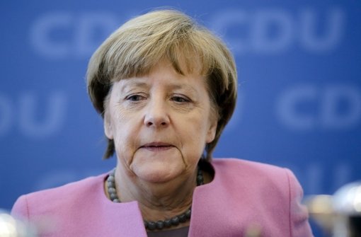 Sie will Kurs halten – Bundeskanzlerin Angela Merkel hat nicht vor, sich dem Druck aus den Reihen der Fraktion zu beugen. Foto: AP