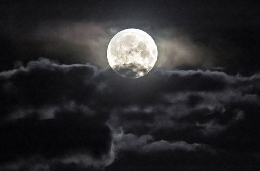 Bereits Mitte Juni zeigte sich  der Supermond am Nachthimmel. Foto: dpa/Danny Lawson