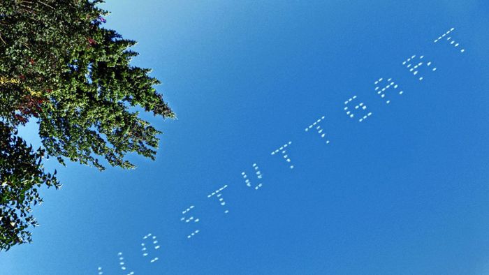 Werbung über der Landeshauptstadt: Wie der Schriftzug „Hallo Stuttgart“ an den Himmel kam