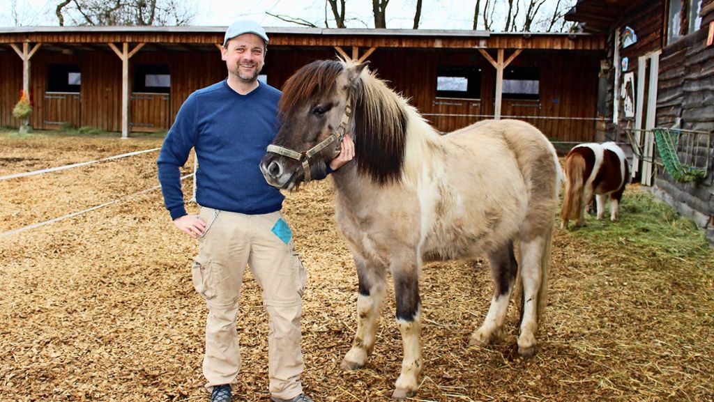 Stuttgart-Riedenberg: Ein neues Pony auf der Jugendfarm