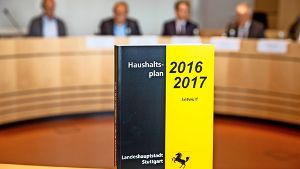 Im Entwurf zum Doppelhaushalt sind viele Maßnahmen nicht enthalten, die auf der Prioritätenliste der Bezirksbeiräte ganz oben  stehen. Foto: Lichtgut/Leif Piechowski