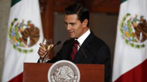 Donald Trumps Pläne, eine Mauer an der Grenze zu Mexiko zu errichten, stößt bei Mexikos Präsident Enrique Peña Nieto auf Widerstand. Foto: dpa
