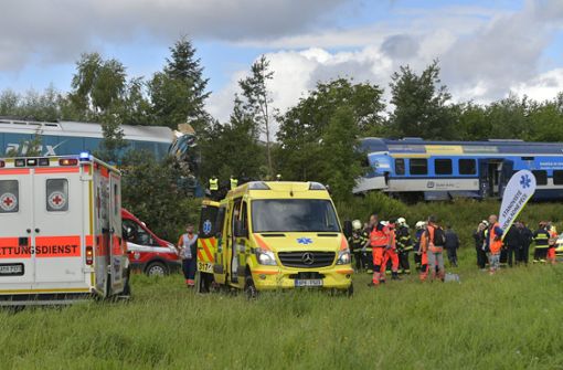 Ein aus München kommender Expresszug ist in Tschechien mit einem Personenzug zusammengestoßen. Foto: dpa/Chaloupka Miroslav