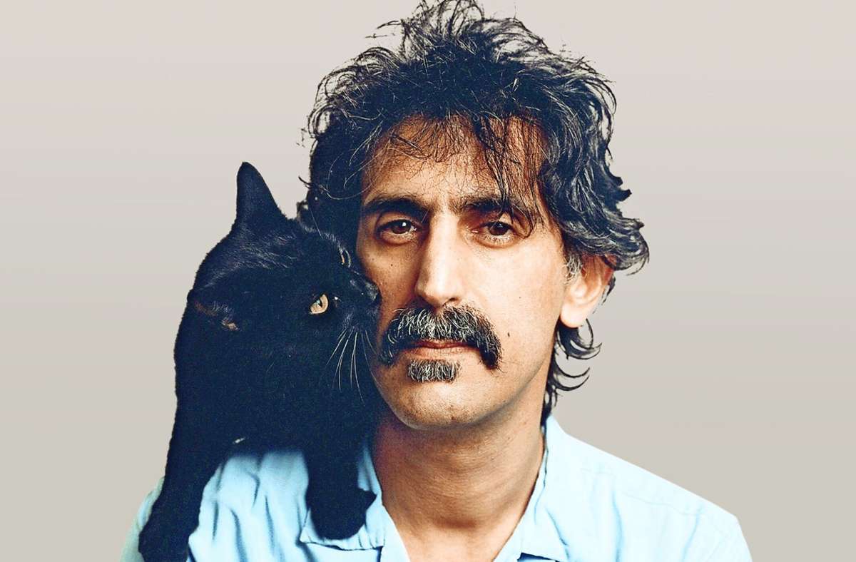 Er hat es dem Publikum selten leicht gemacht und wird von seinen Anhängern auch dafür verehrt:  Der Sänger, Gitarrist und Komponist Frank Zappa (1940–  1993) Foto:  